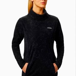 Women's Columbia Ali Peak™ Fleece Tunic with zipper pockets in size Medium